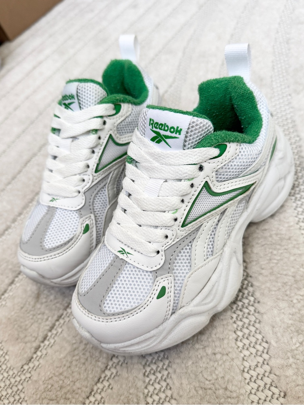 Reebok Kids White Sneakers with Green Accents - Picture 4 of 6